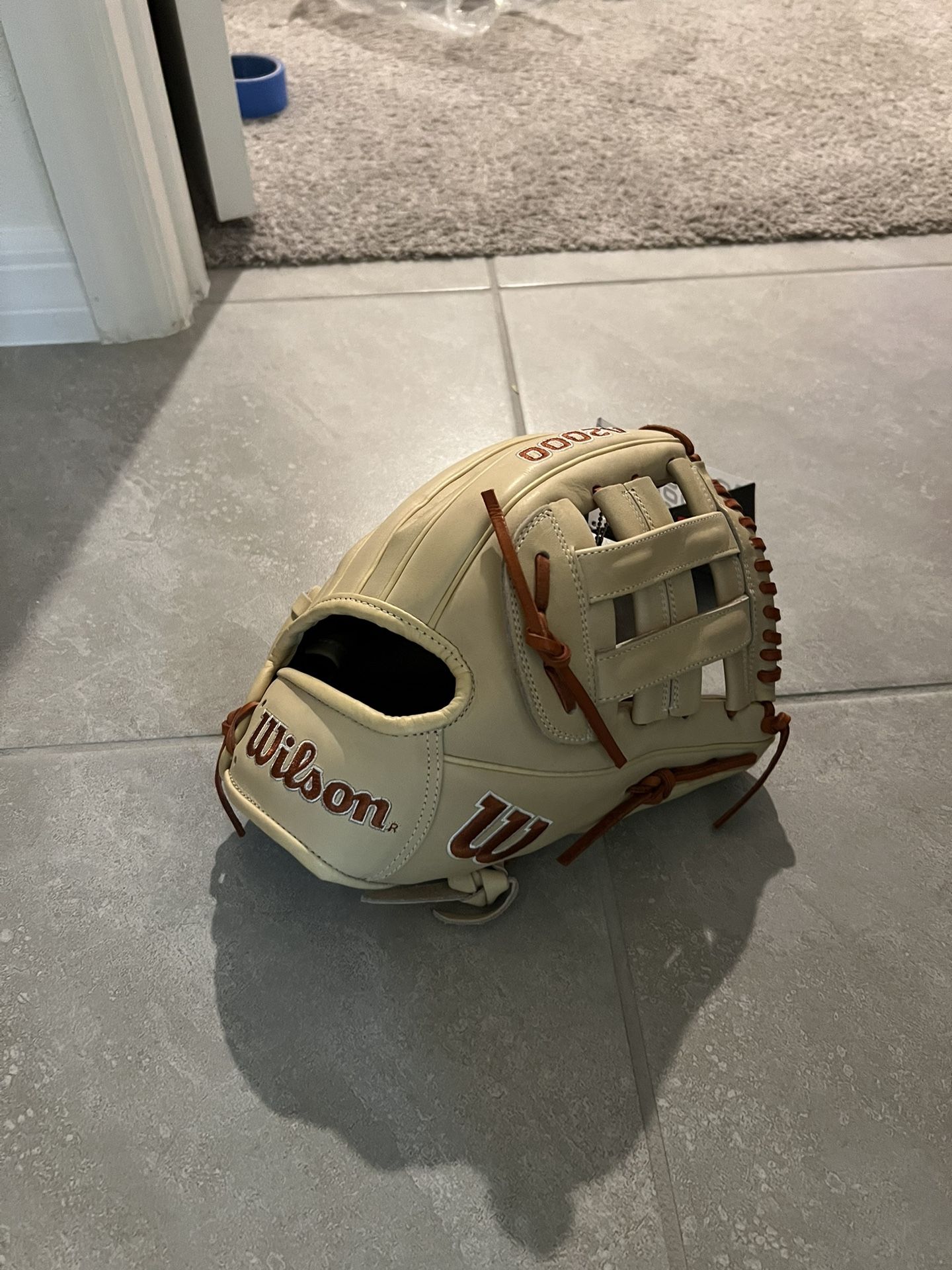 Wilson A2000 11.5 Glove (new)
