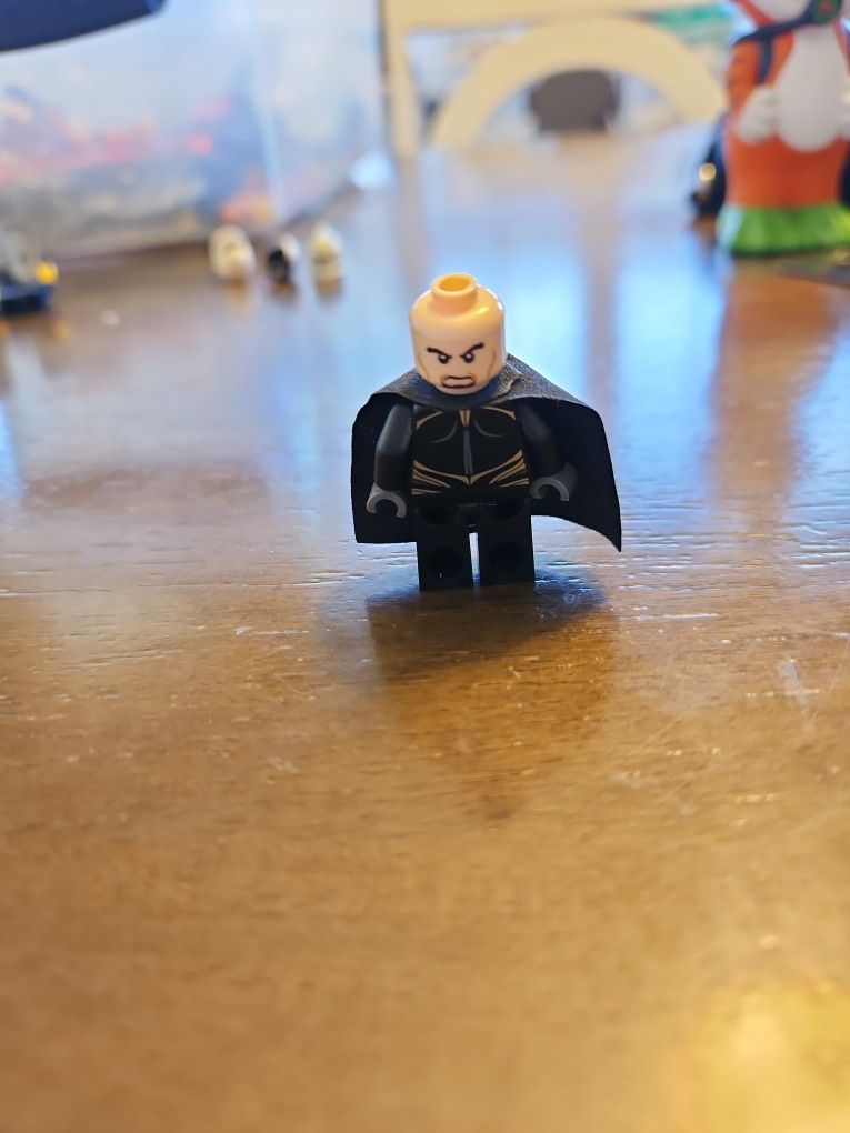 Lego Minifigure General Zod 76300
