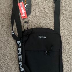 Supreme Sidebags