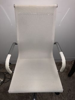 Office / conference chair (White)