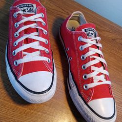 Converse All Stars  Size Men's 7 Woman's 9