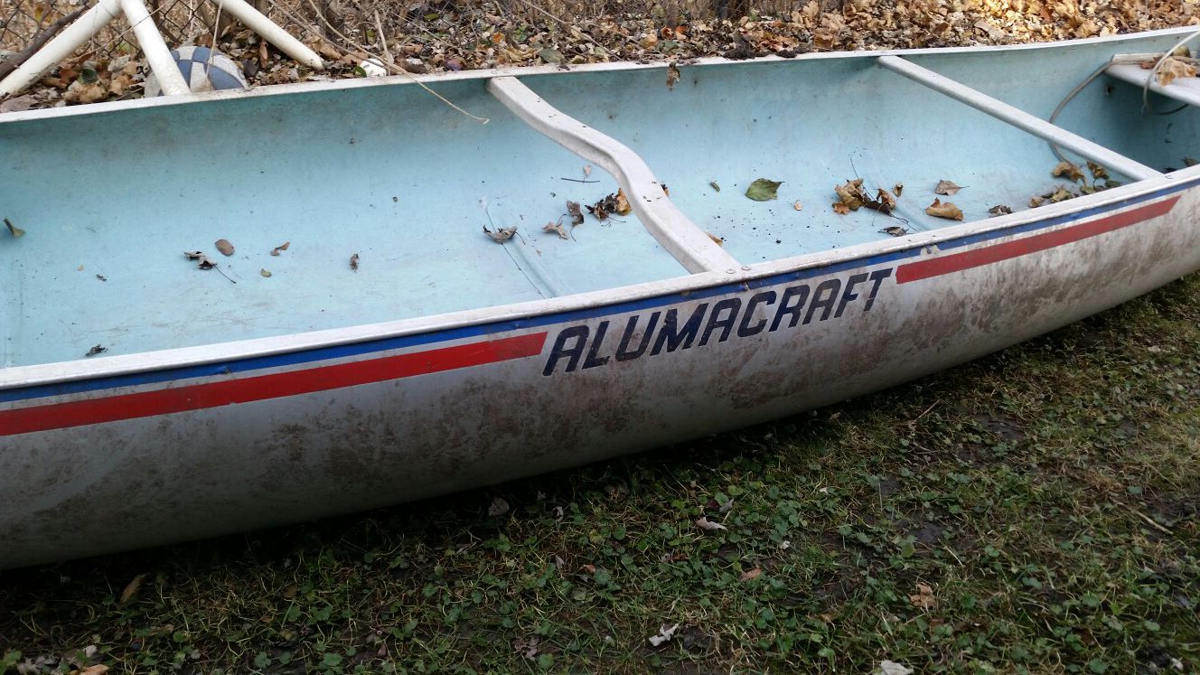 Alumacraft Canoe, Minn Kota trolling and mount
