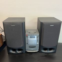 Sony PMC-20 Component System AM/FM Stereo Radio CD Tape Cassette Combo w/20” Bookshelf Speakers