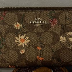 Coach wallet 