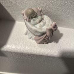 Lladro New Treasure Girl Figurine
