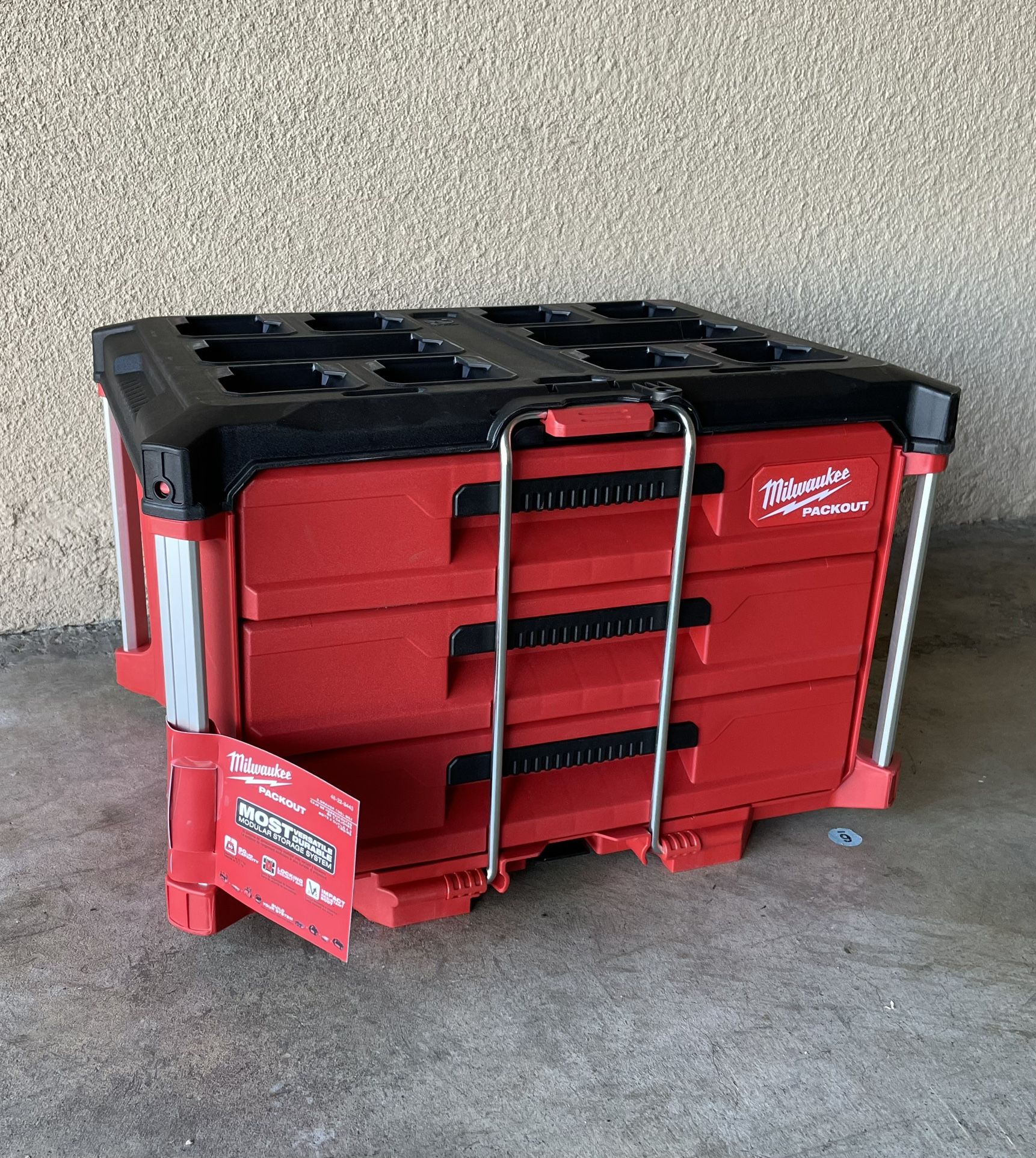 Milwaukee PACKOUT 22 in. 3-Drawer Toolbox