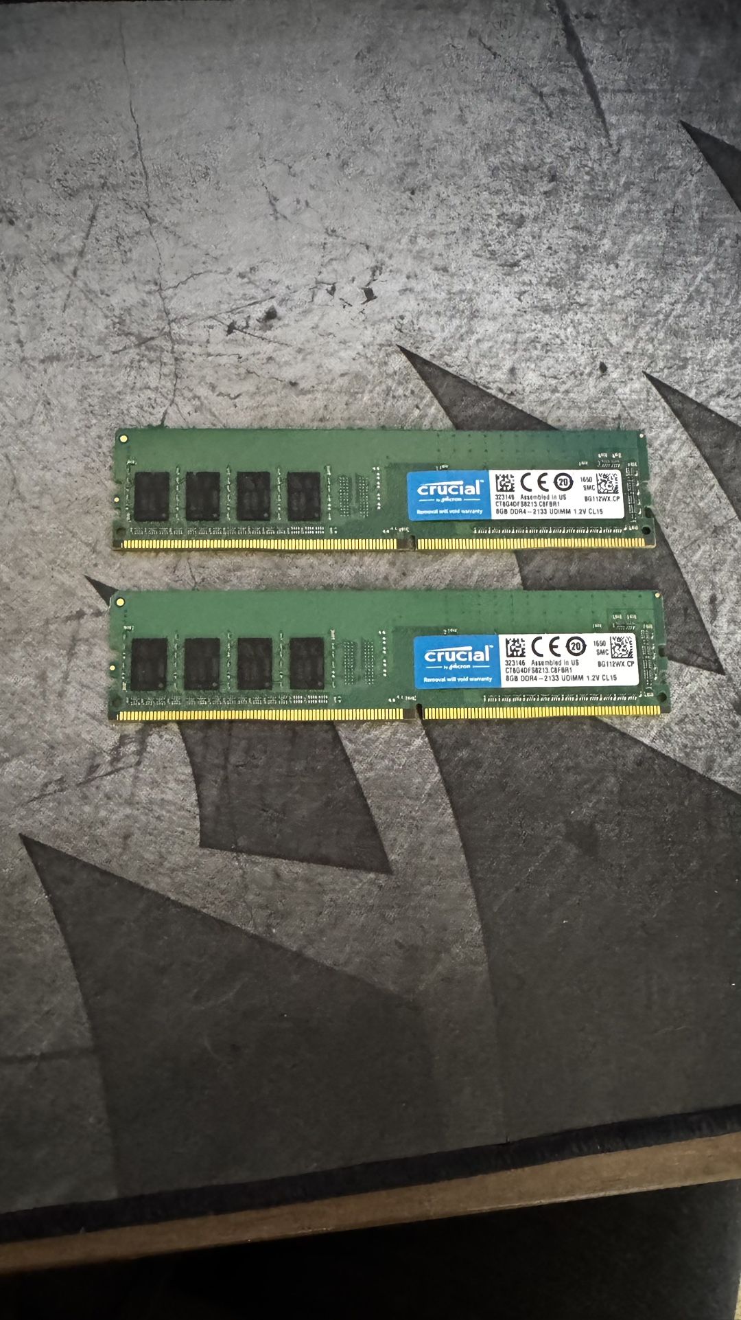 Crucial 16GB DDR4 (8GB 2133MHz)