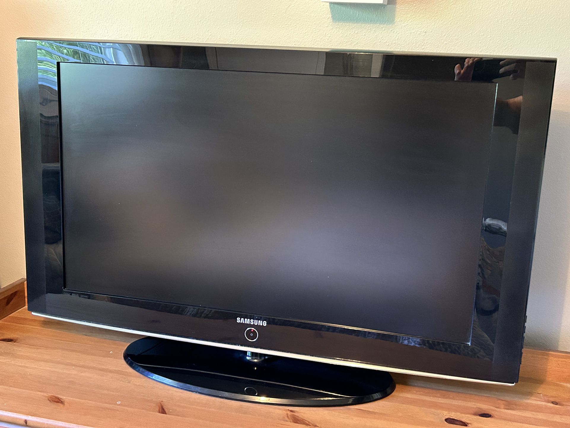 Flat Screen TV Samsung 40in