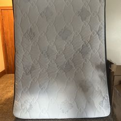 Full Or Queen Size Mattress