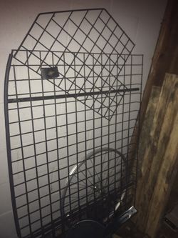 SUV Metal dog Barrier 