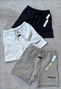 ESSENTIALS SHORTS / SHIRTS