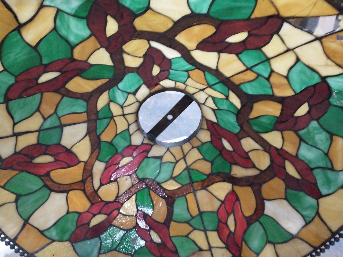 24" Antique Rose Helmet