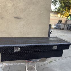 caja de herramientas para troca chica con llave 🔑 tacoma s10 Ranger frontier colorado  Dakota