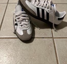 Women Sambas
