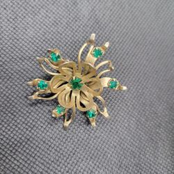 Sunburst Star Brooch