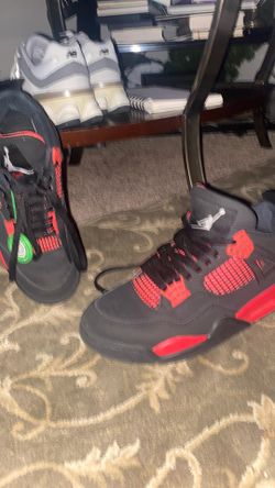 7. 5 Jorden 4 red thunders