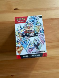Pokémon Scarlet & Violet Prismatic Evolutions Booster Bundle