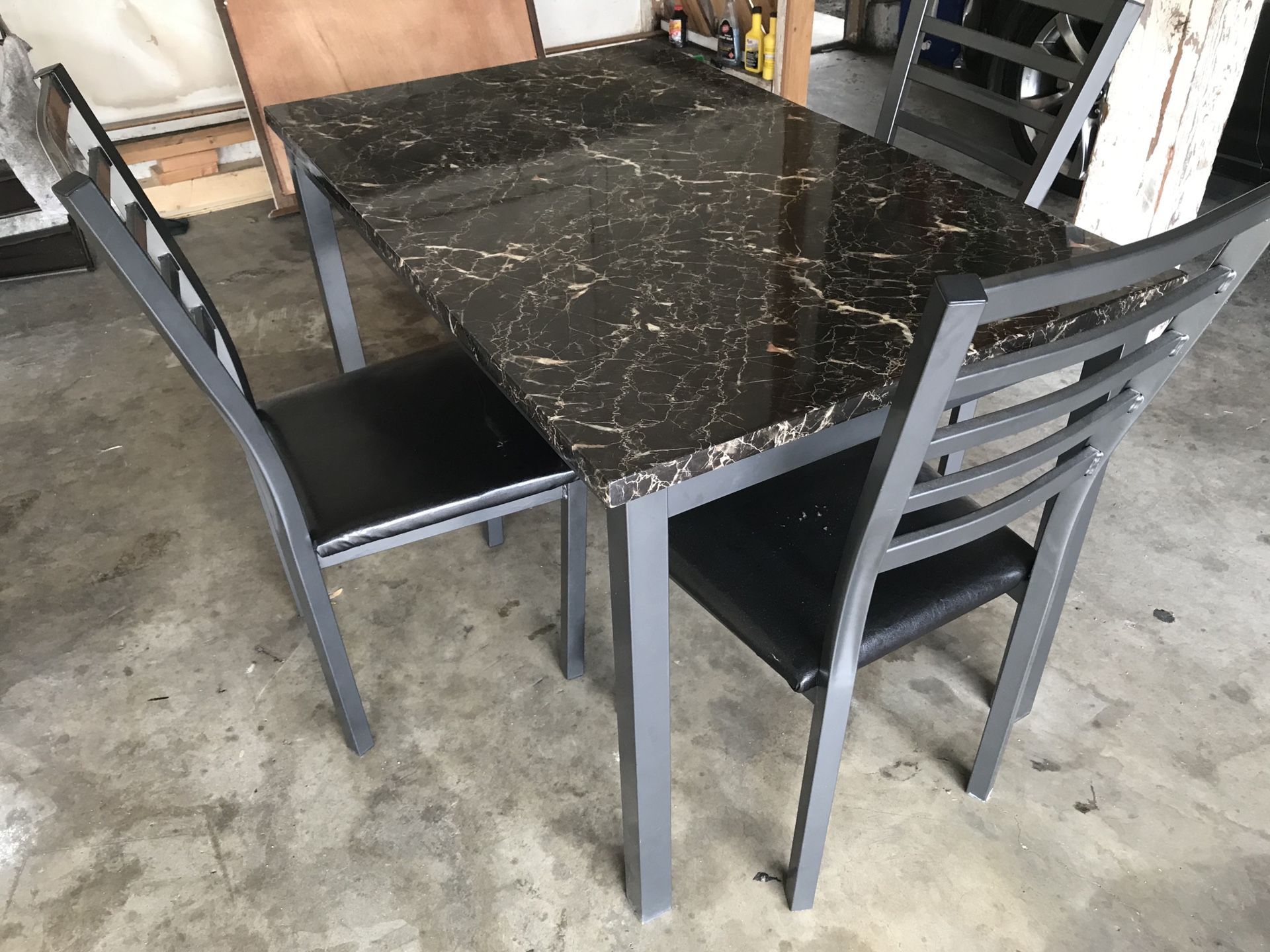 Kitchen table *Need gone