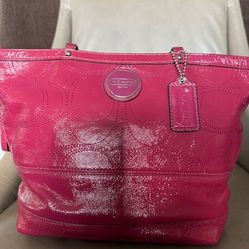 Coach Signature Stitch Tote Passion Berry Color