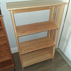 4 Shelf folding Bookcase /Shelf