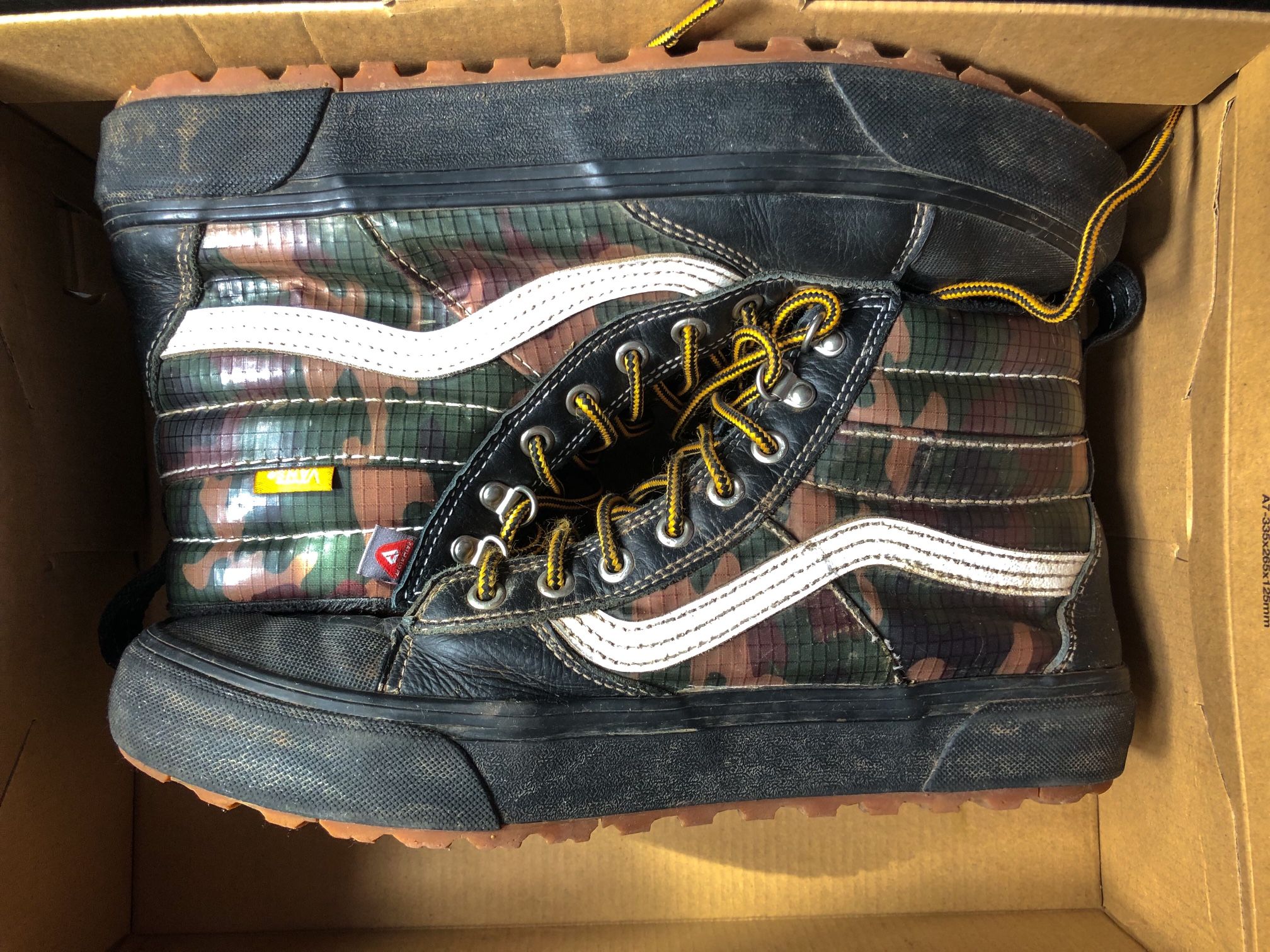 Vans Men’s Camouflage Boots Size 10 Camo