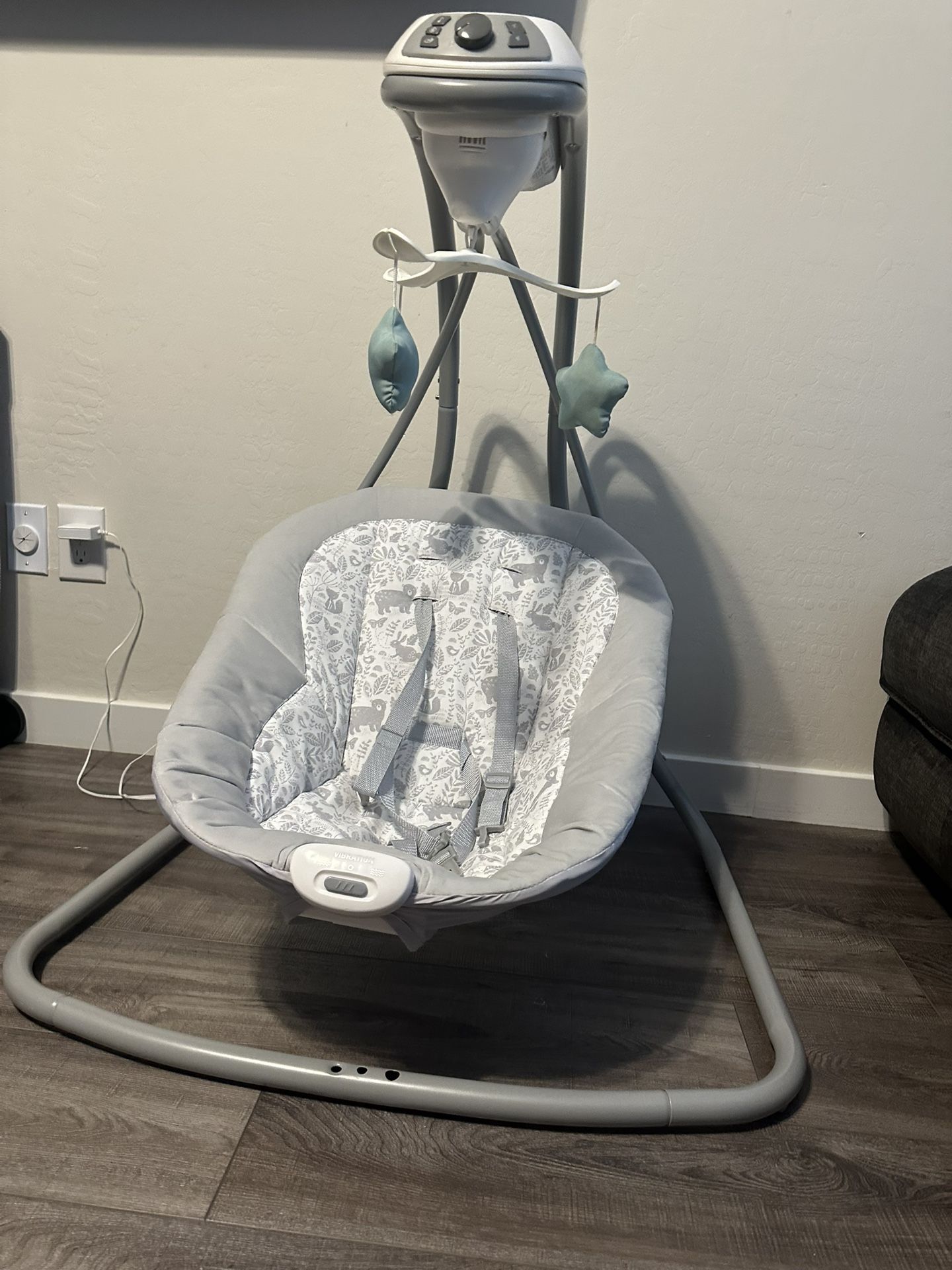 Graco Baby Swing With Vibration 