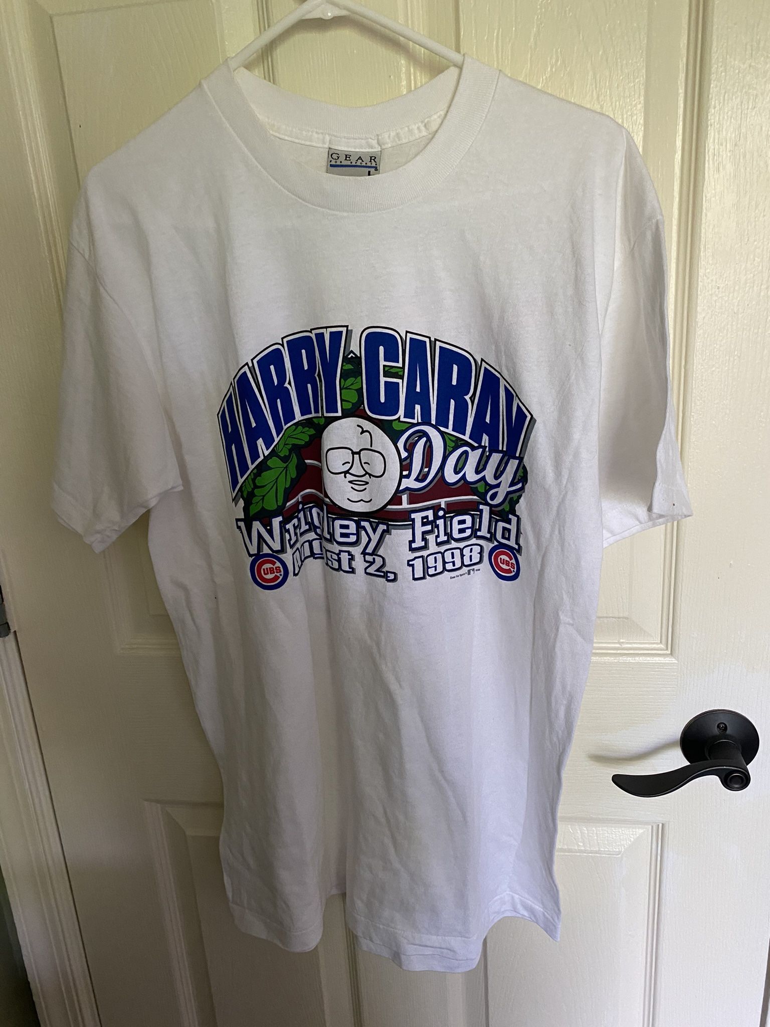 Classic and Timeless Chicago Cubs Adult Size XL Harry Caray Day T-Shirt Wrigley Field 1998