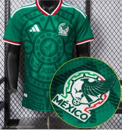 Mexico home 2026 world cup soccer player/on field version jersey (large)