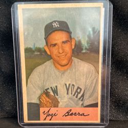 1954 Bowman HOF Yogi Berra