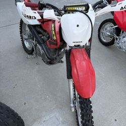 Dirt Bike 2003 Honda XR 100