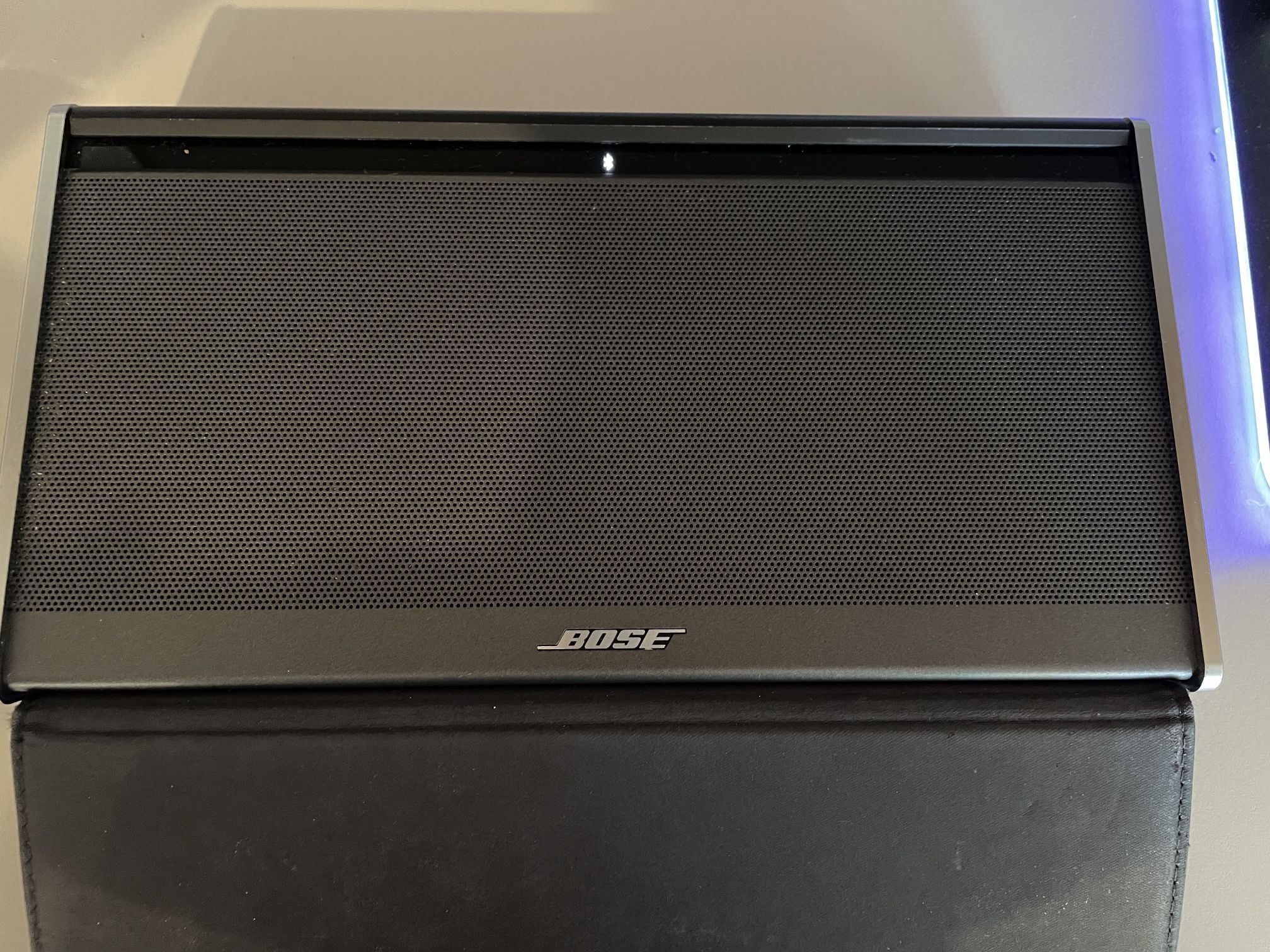 Bose SoundLink 404600 Wireless Mobile Speaker Bluetooth Portable Stereo System