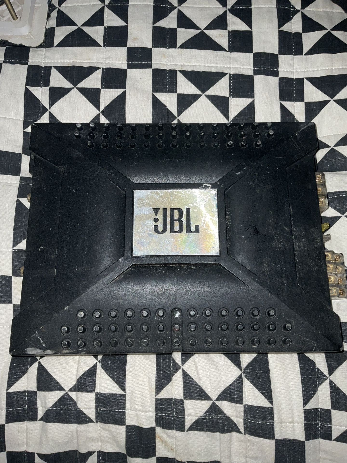 JBL AMPLIFIER P80.4  400watts 4 Channel Bridgeable Down To 2 Channels.