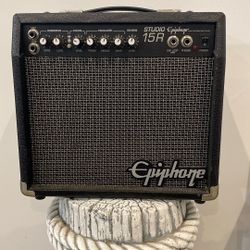 Epiphone guitar 15R amp