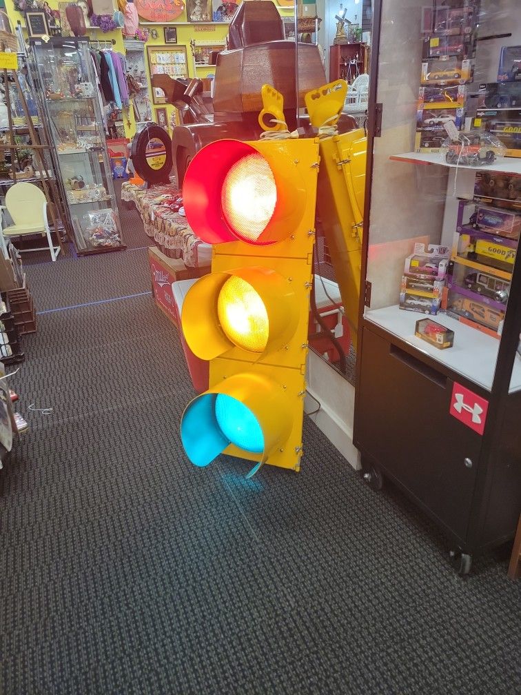 Vintage Full Size Stoplight 