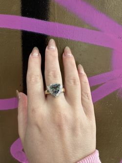 10k RAINBOW TOPAZ RING