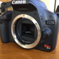 Canon EOS Rebel T1i EUC with Charger and battery
