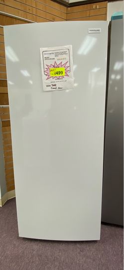FRIGIDAIRE Frigidaire Garage Ready 13-cu ft Garage Ready Frost-free Upright Freeze (White)