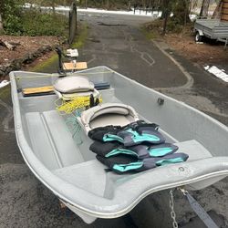 10’ Livingston with trailer and motors