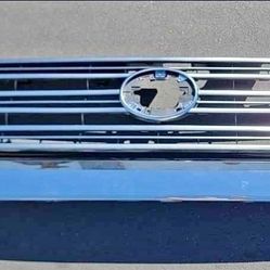 18-21 Toyota Tundra Grille Parilla