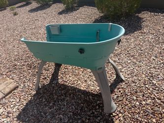 Outdoor doggie bath