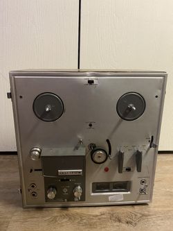 VINTAGE AKAI 1710W Reel to Reel Stereo Tape Player For Parts/Repair