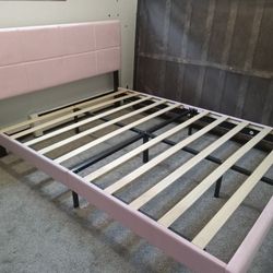 Pink Queen Bedframe!