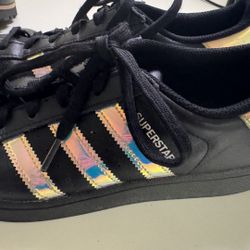 ADIDAS superstars size 6 1/2 Big Kids Or men’s