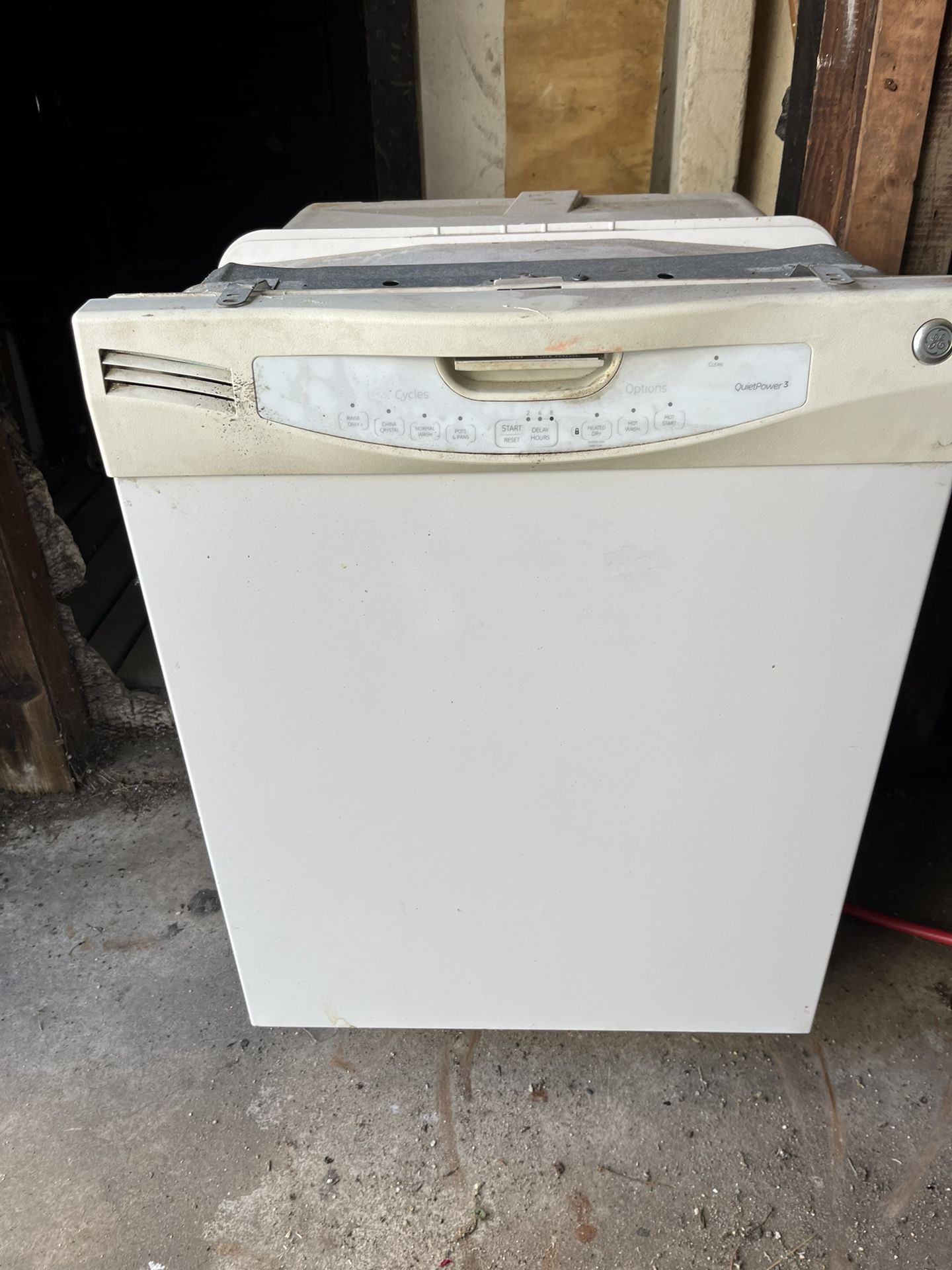 Dishwasher 