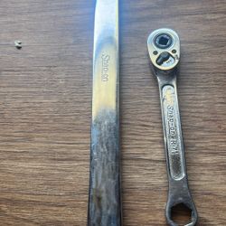 Snap On Ratchet And Open And And Closed In Box Wrench 11/16