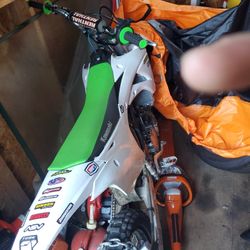 Kx85