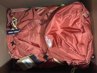 North face Hydra 38L Women’s Hiking Bag