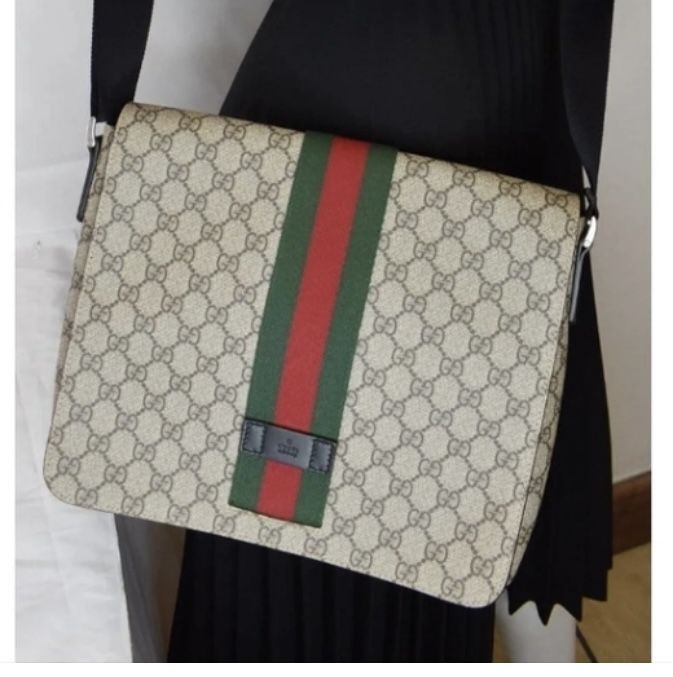 Authentic Gucci Supreme Messenger Bag