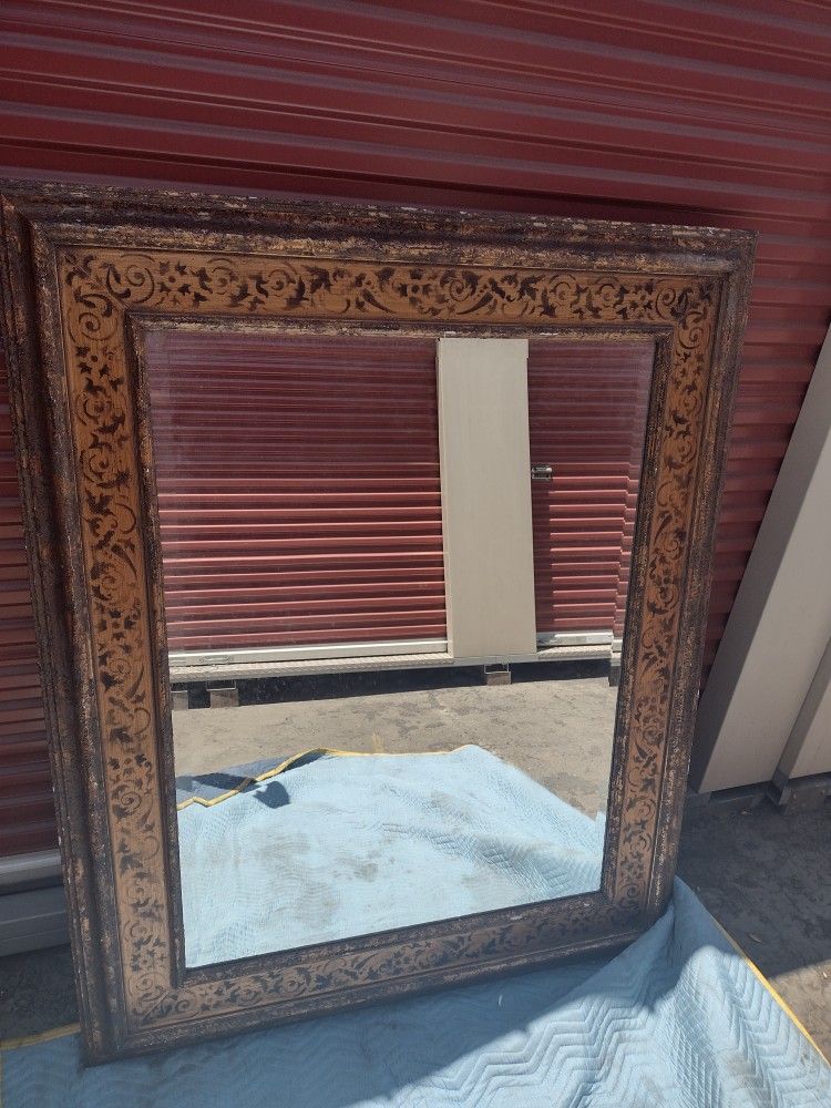 Raschella Collectors Mirror