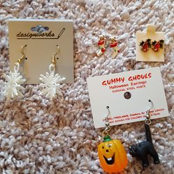 Holiday earrings